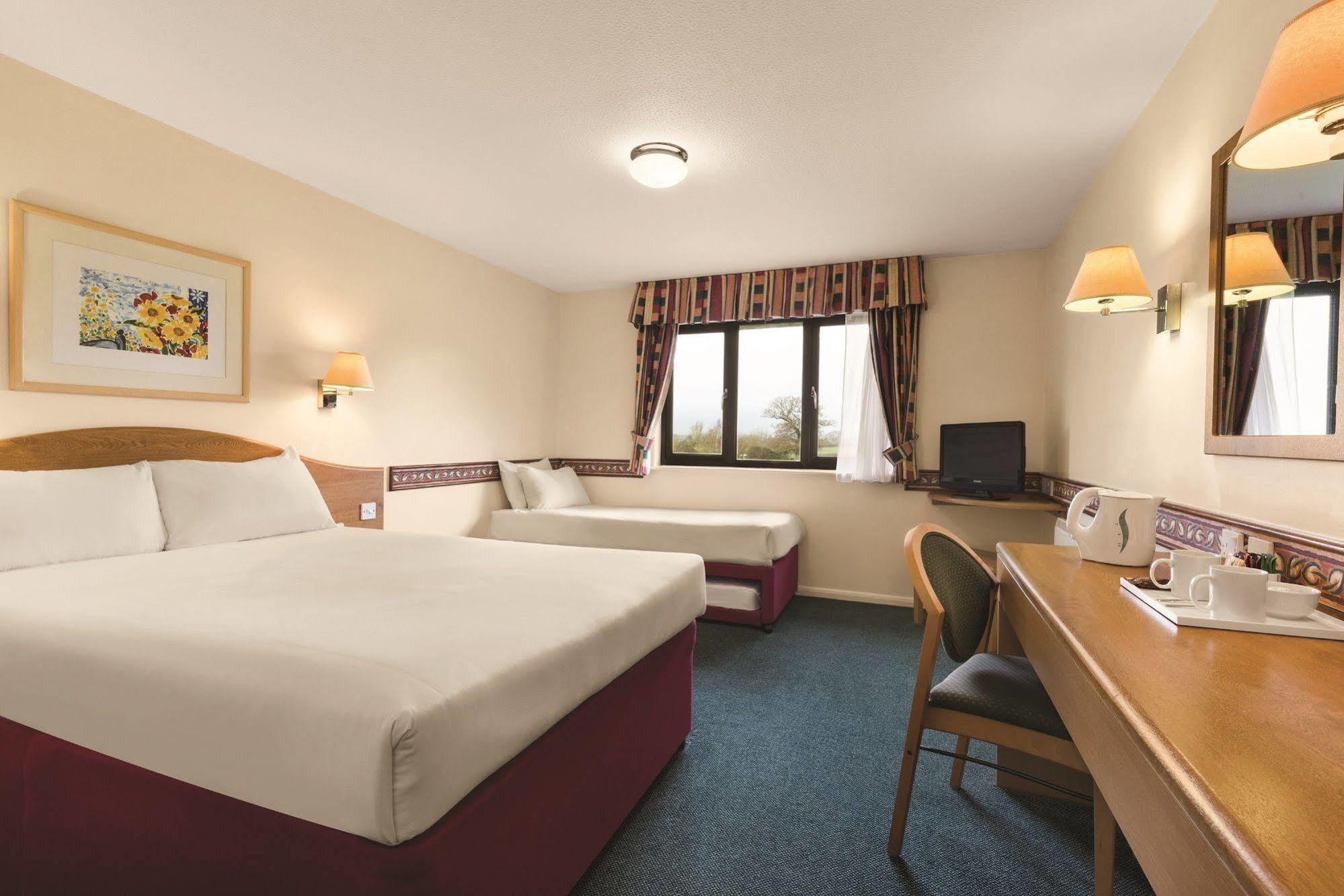 Days Inn Michaelwood M5 Falfield Εξωτερικό φωτογραφία