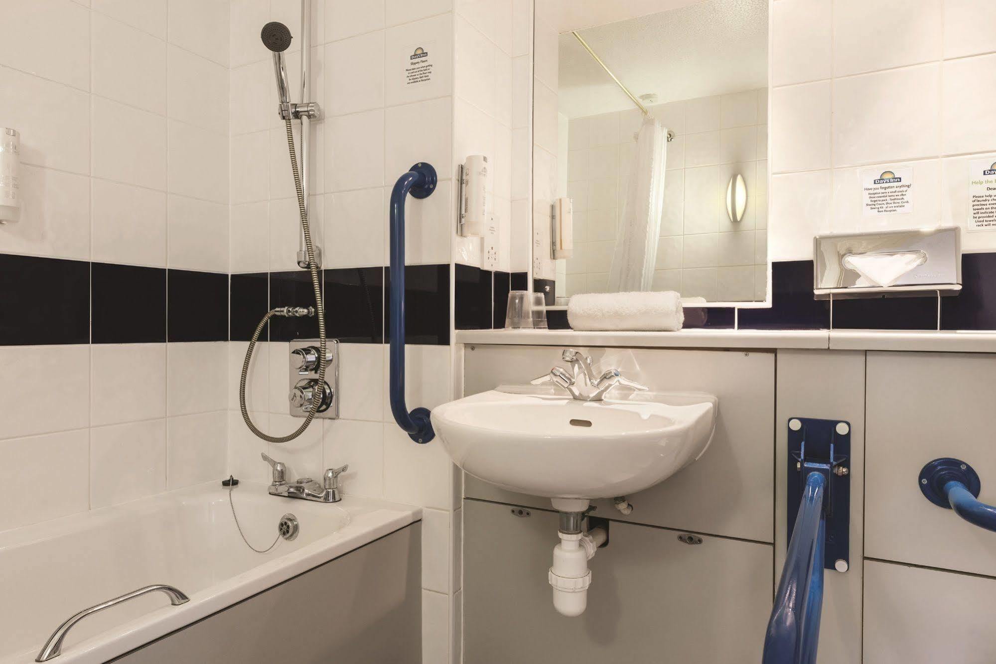 Days Inn Michaelwood M5 Falfield Εξωτερικό φωτογραφία