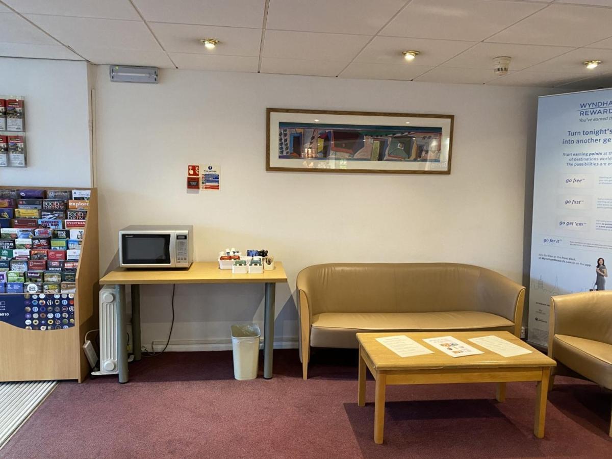Days Inn Michaelwood M5 Falfield Εξωτερικό φωτογραφία