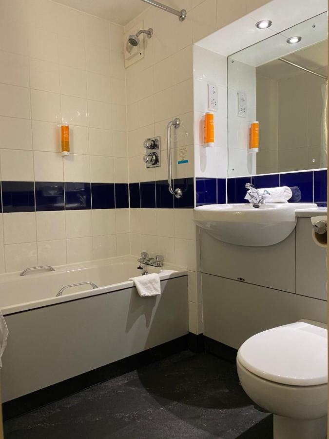 Days Inn Michaelwood M5 Falfield Εξωτερικό φωτογραφία